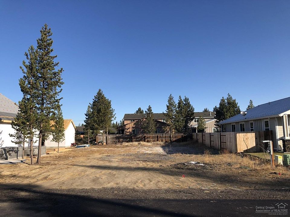 1st image of 16674 Cabin Lake Ln