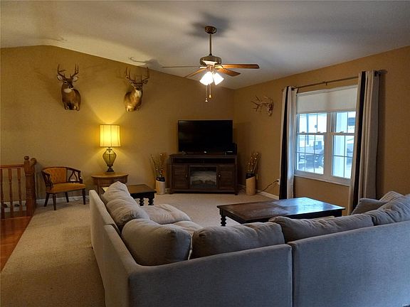 3rd image of 6513 Shillington Oaks Dr