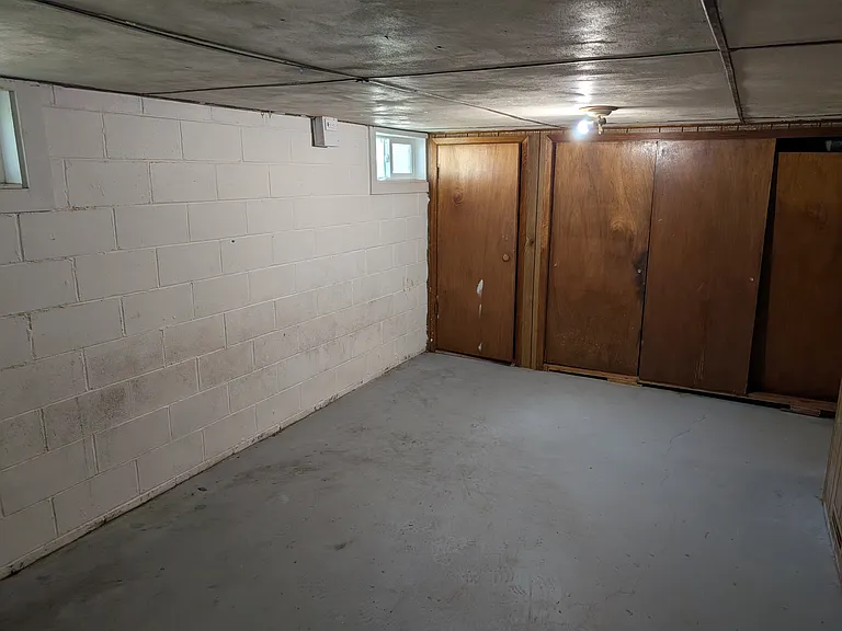 1412 Linn St — Photo 7