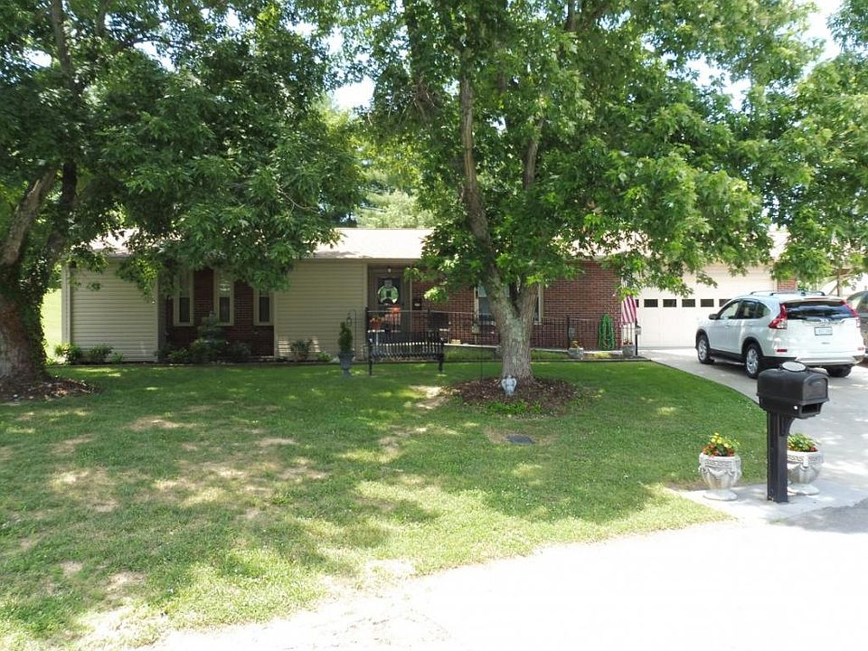 1st image of 2349 Brandon Ln