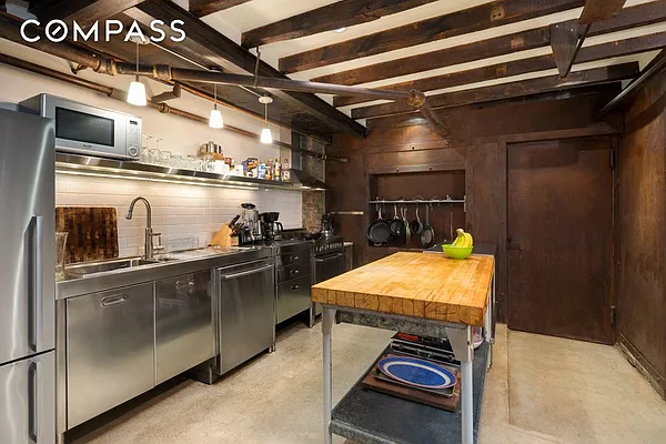 Sold by Compass | media 4