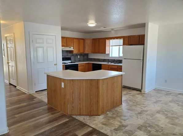 570 E Kipp Ave, Keenesburg, CO 80643