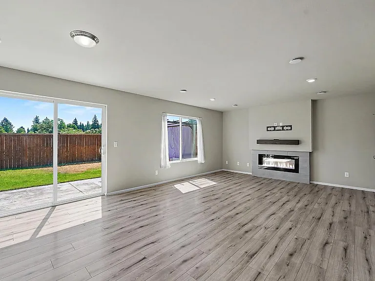 15065 Iverson Loop SE — Photo 18