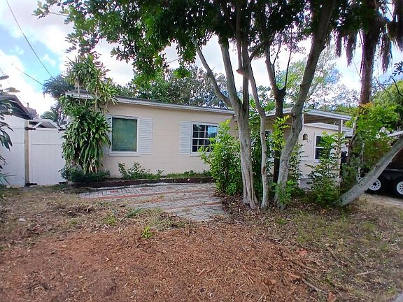4th image of 7070 49th Ave N
