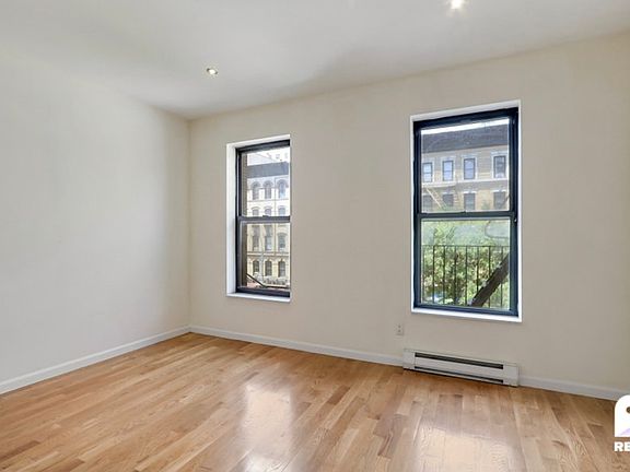 4th image of 160 W 106th St APT 3B