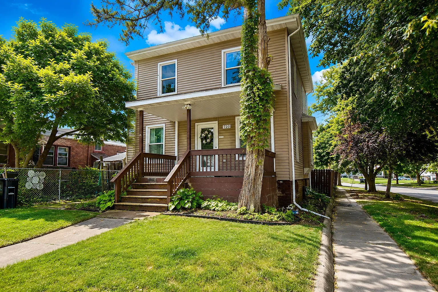 3 bed, 2172 sqft, $1,950 — Photo 3