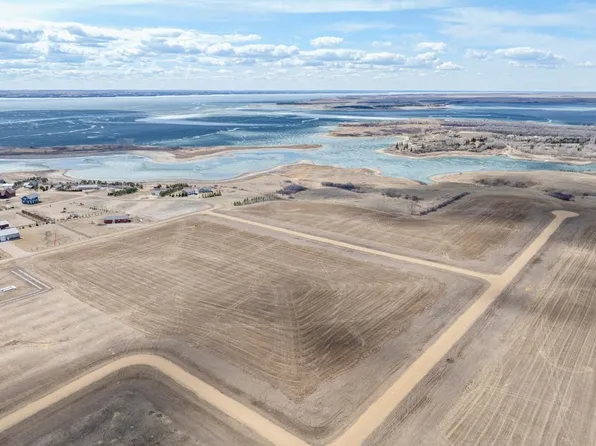 Schlichtings 3rd Subdivision #B2-l1, Garrison, ND 58540