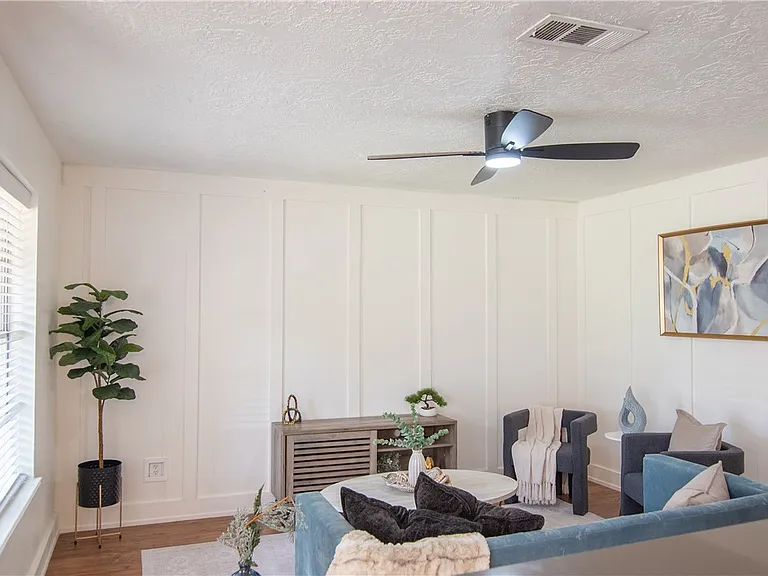 3213 Heatherwood Dr — Photo 4