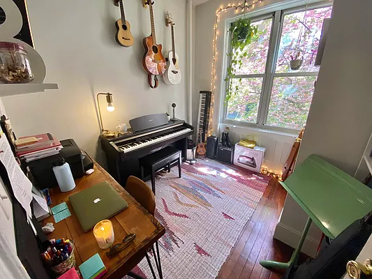 Rented by J PRESTON AND ASSOCIATES INC | media 25