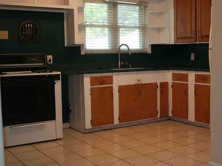 7518 El Rancho St — Photo 4
