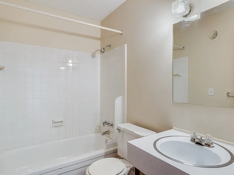 55 Suzanne Dr — Photo 68