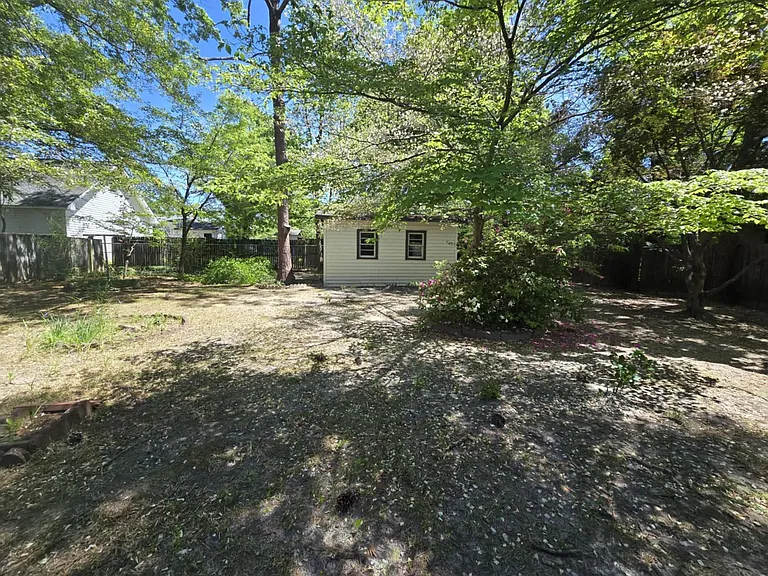 1819 Cawdor Dr — Photo 26
