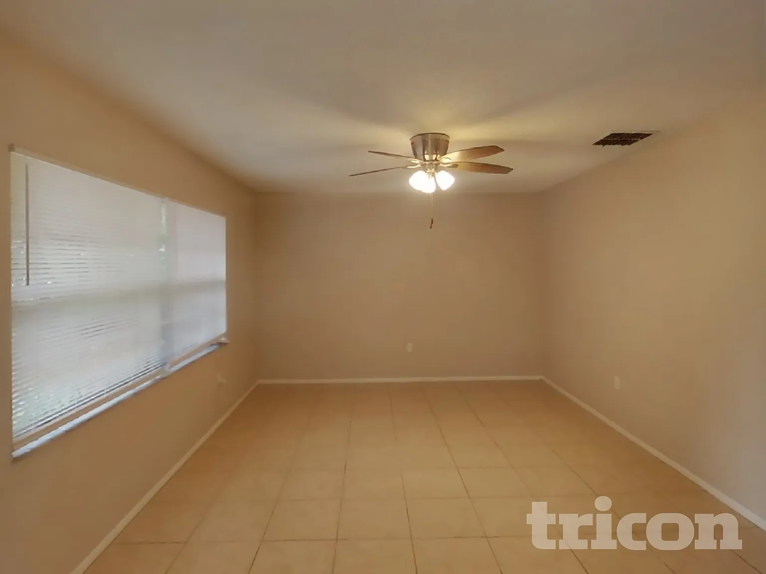 613 Boston Street Tarpon Springs FL — Photo 3