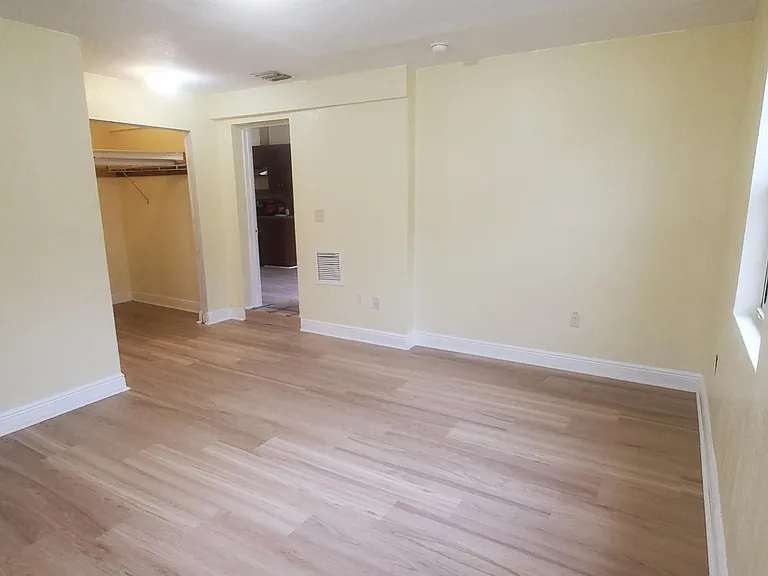 1708 NW 9th Ave #A — Photo 6