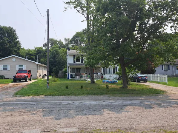 503 Wood St, Fenton, MI 48430