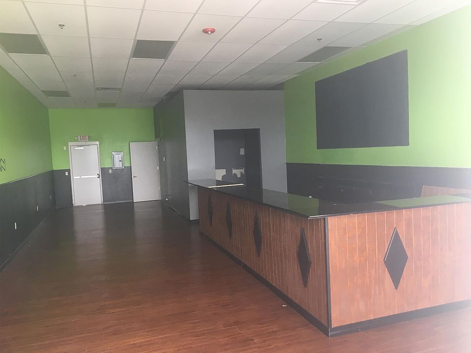 1st image of 9895 Alameda Ave Ste 112