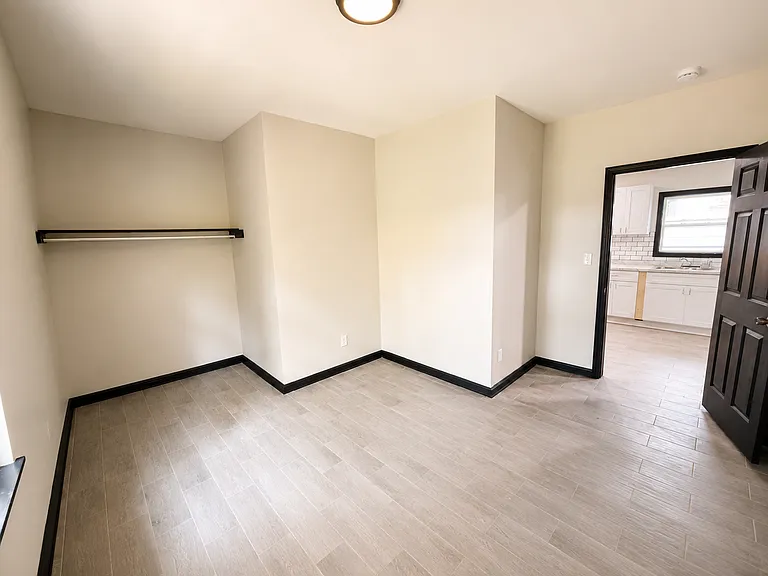 770 Boston St — Photo 5