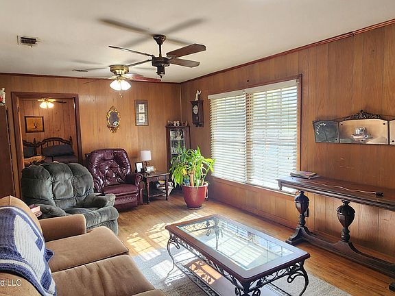 4th image of 501 Ferriday Dr