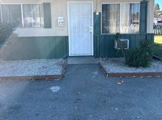 210 N Santa Fe St #210, Hemet, CA 92543