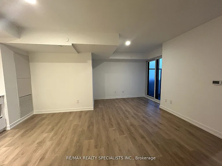 1100 Sheppard Ave W #1005 — Photo 11