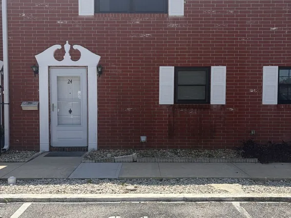 2250 S Palmetto Ave APT H24, South Daytona, FL 32119