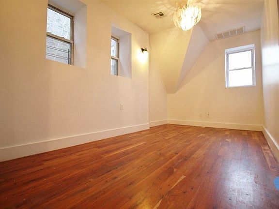 3rd image of 818 Prospect Pl #4L