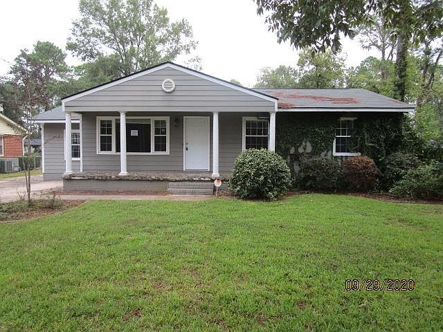 1st image of 2317 Pembroke Dr