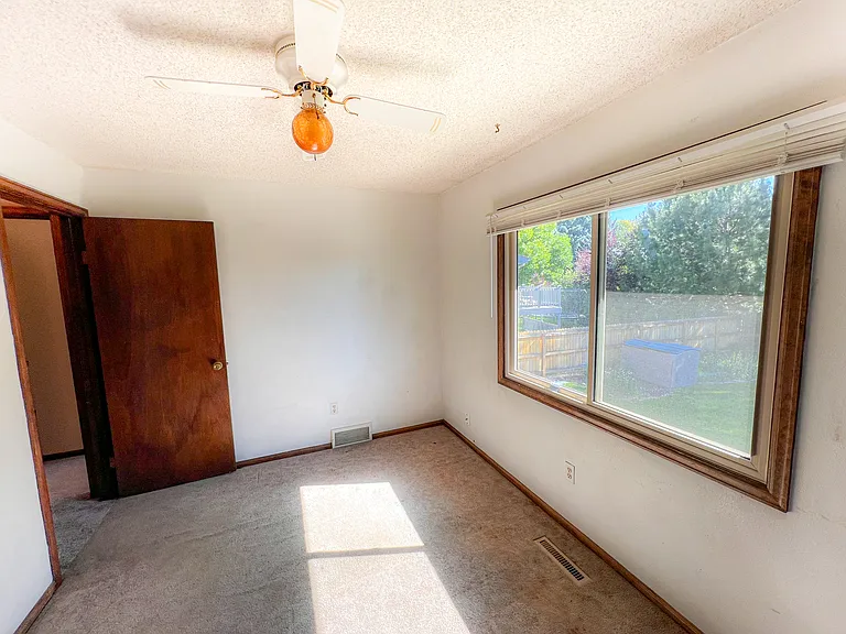 3254 Fernwood Ln — Photo 20