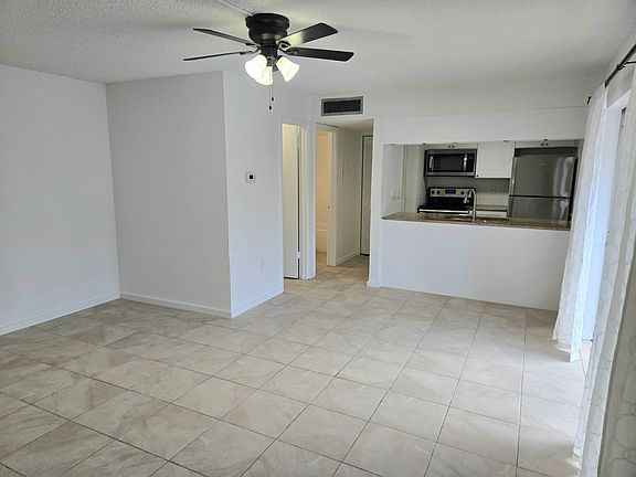 3rd image of 1055 82nd Ter N APT D