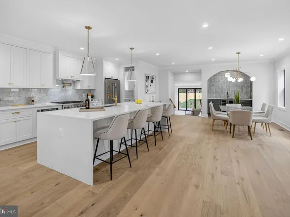 4923 Brandywine St NW, Washington, DC 20016