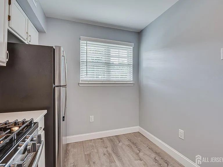 822 Darlington Dr — Photo 7