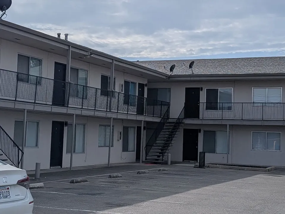 668 Cooper Ave