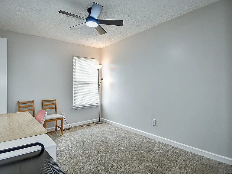 770 Spence Cir — Photo 31