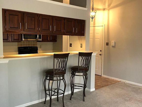living room/kitchen