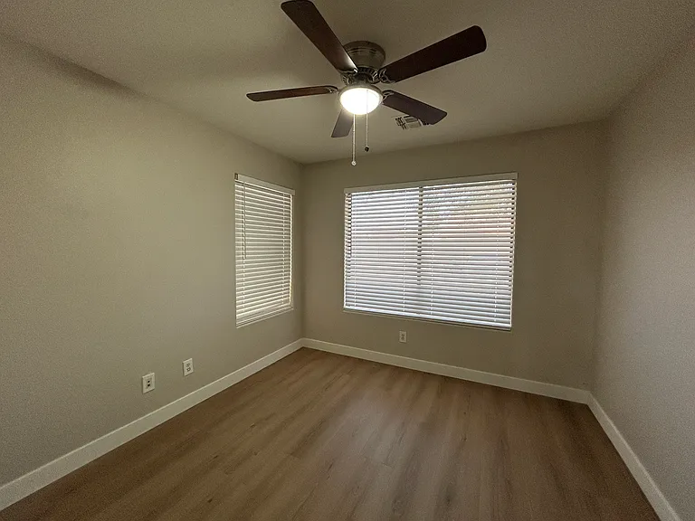 434 E Chicory Pl — Photo 14