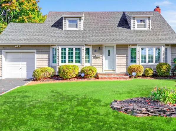 40 Radburn Drive, Commack, NY 11725