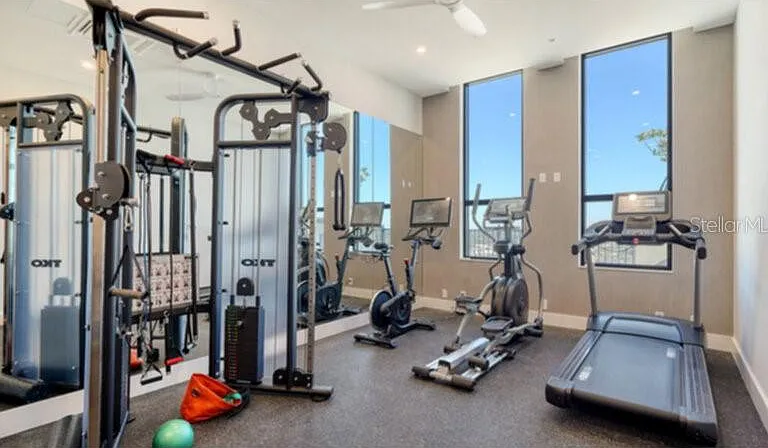 33 S Palm Ave #904 — Photo 24