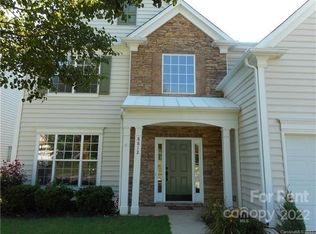 8812 Darcy Hopkins Dr, Charlotte, NC 28277