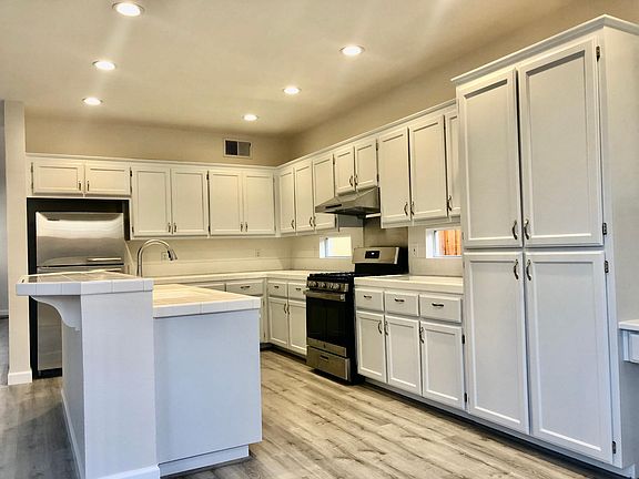 3rd image of 3240 Marbrisa Ct