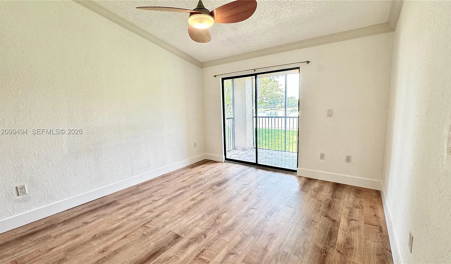 1 bed, 586 sqft, $1,900 — Photo 1