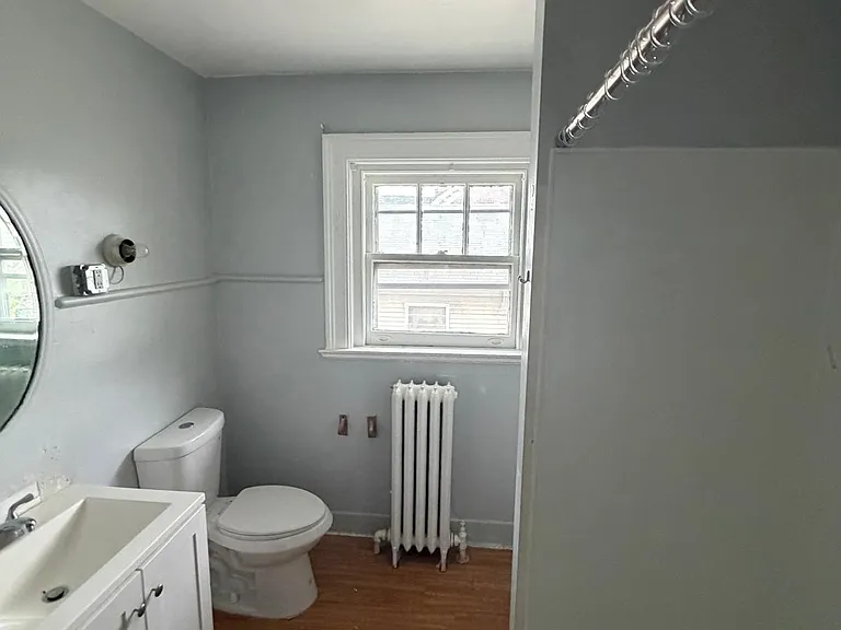325 Roseville Ave #8-A — Photo 2