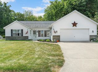 301 N Maude Dr W, Rossville, IN 46065