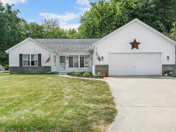 301 N Maude Dr W, Rossville, IN 46065