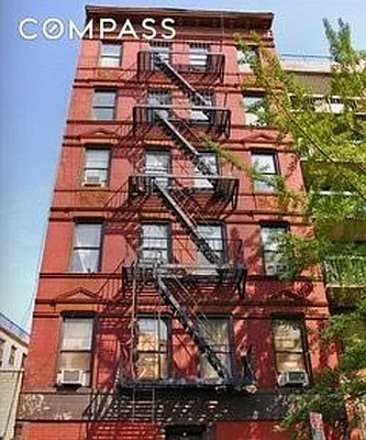 Rented by Compass | media 25