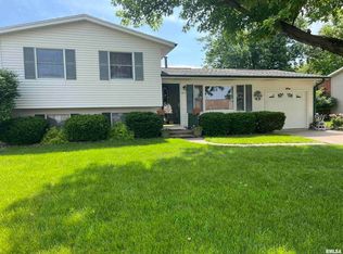 1315 9th St NW, Clinton, IA 52732