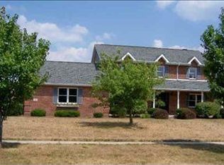 311 Hedgewyck Dr, Findlay, OH 45840