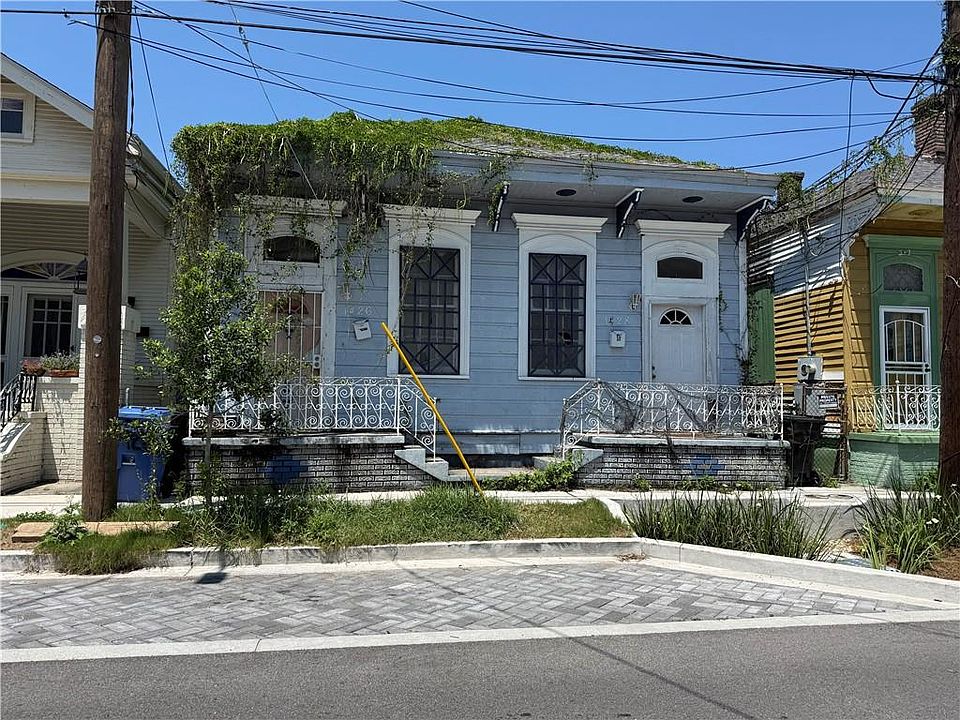 1st image of 1426-28 Spain St
