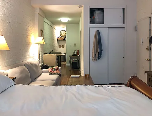 Rented by Kahen Properties | media 2