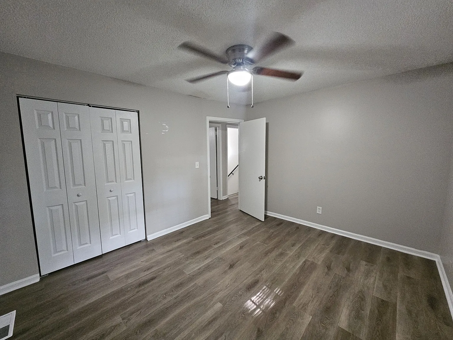 1108 Thomas Lane - A — Photo 1