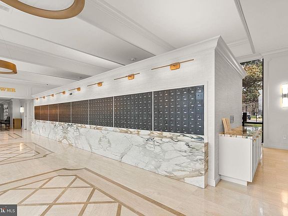 3rd image of 5225 Pooks Hill Rd APT A24s